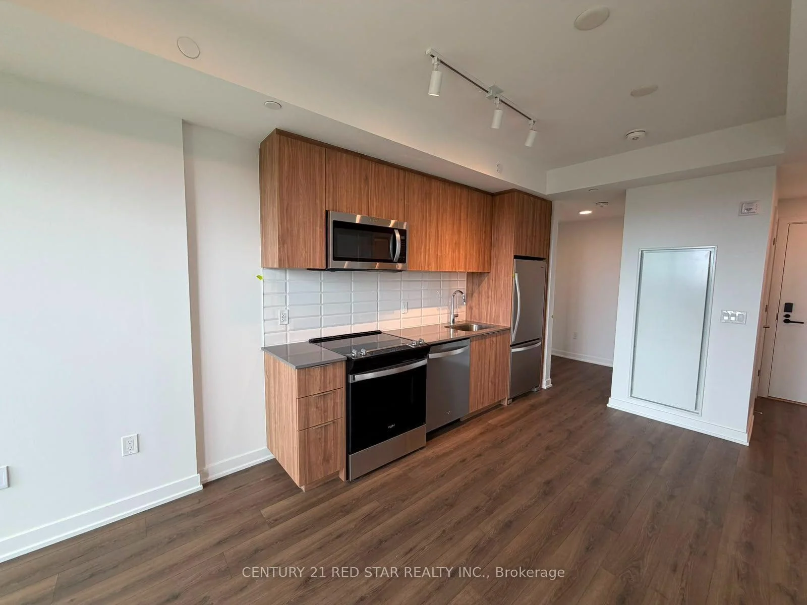 Photo 4 of Unit E502, 740 Whitlock Avenue, Milton, Cobban — HOMEH