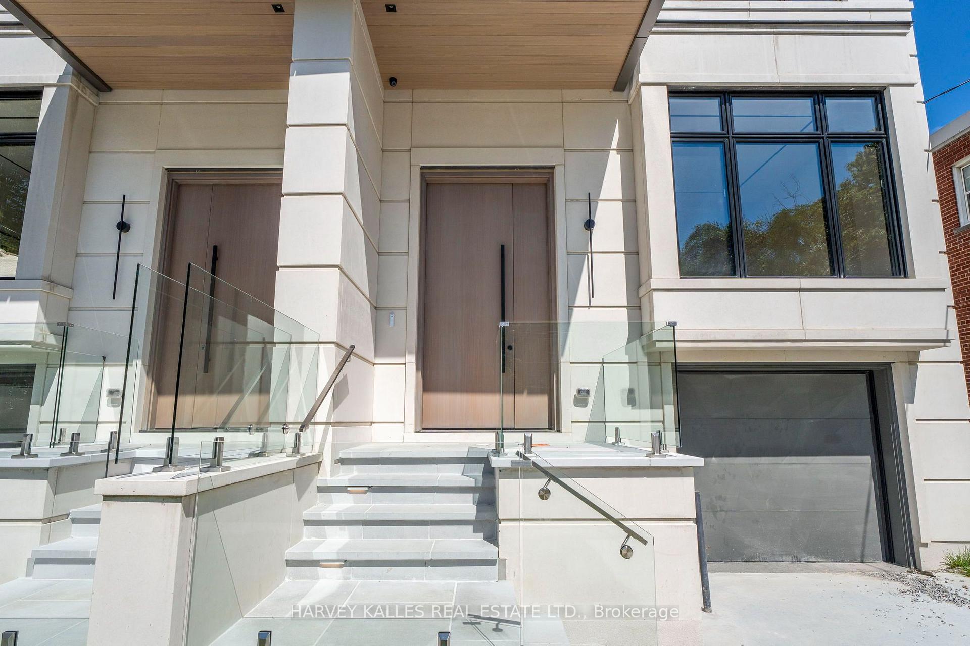 Photo 3 of 106 Heath Street W, Toronto, Yonge-St. Clair — HOMEH