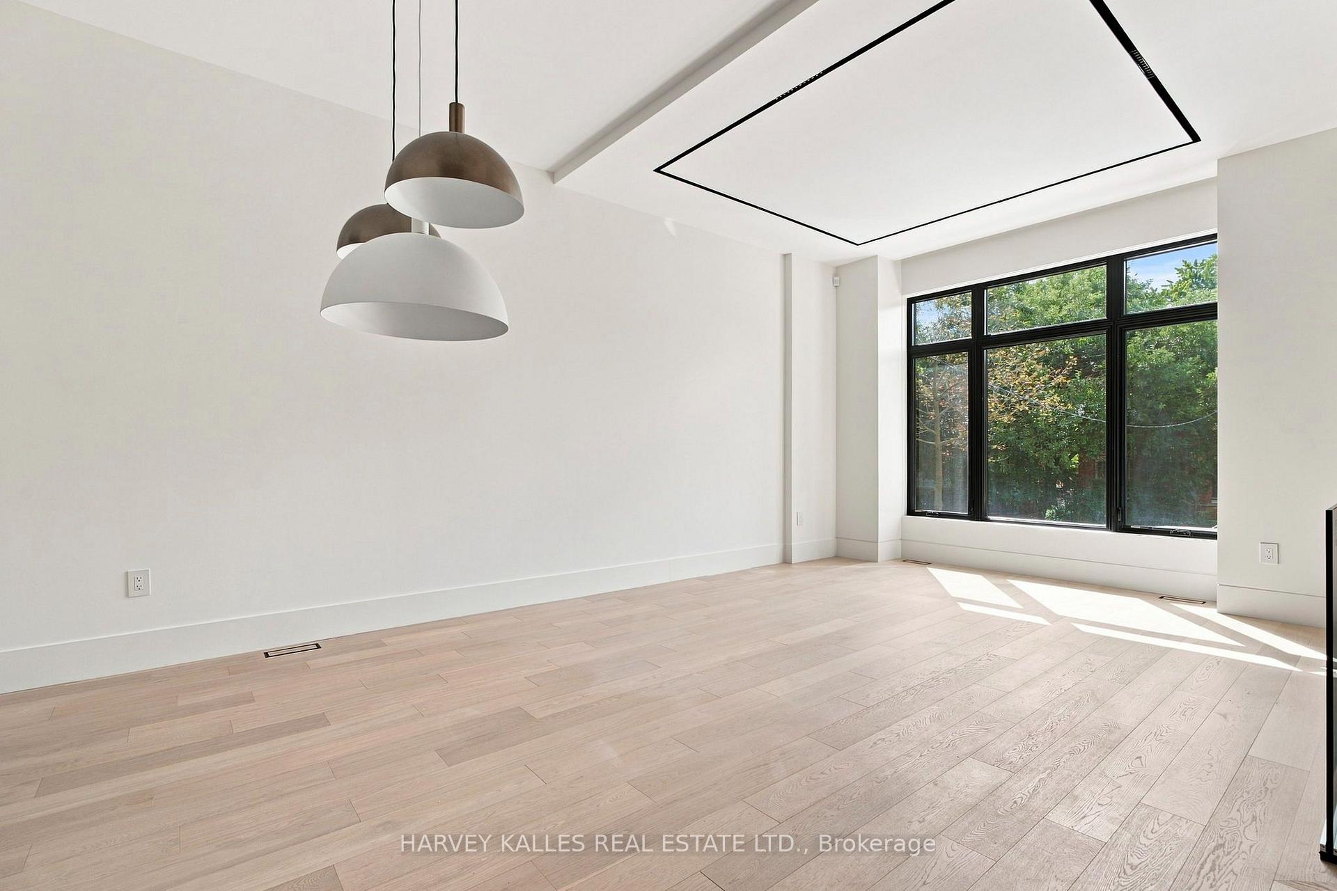 Photo 6 of 106 Heath Street W, Toronto, Yonge-St. Clair — HOMEH
