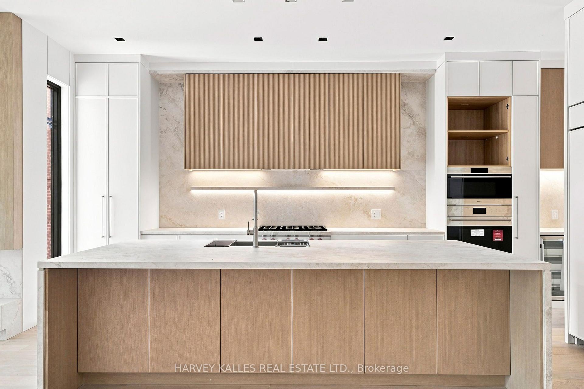 Photo 10 of 106 Heath Street W, Toronto, Yonge-St. Clair — HOMEH