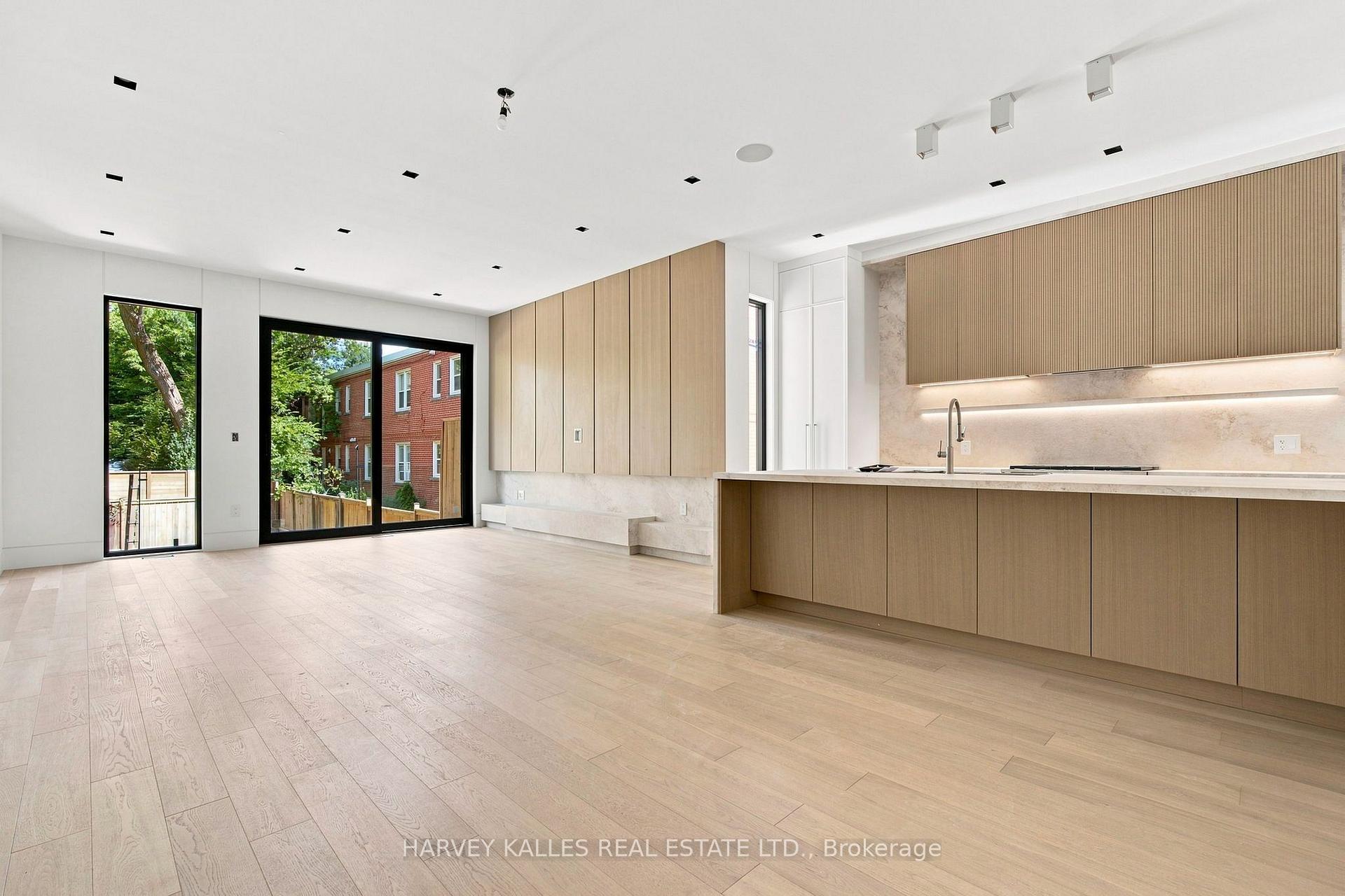Photo 13 of 106 Heath Street W, Toronto, Yonge-St. Clair — HOMEH