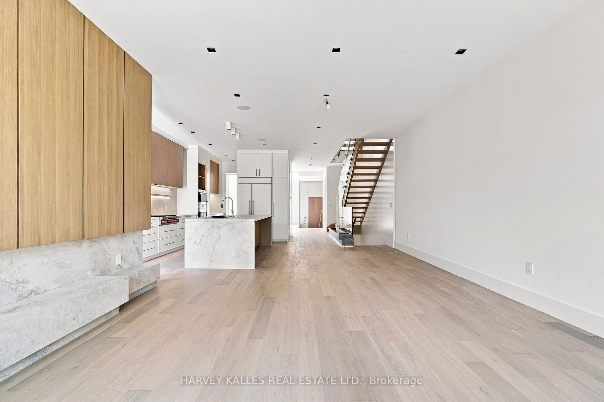 Photo 14 of 106 Heath Street W, Toronto, Yonge-St. Clair — HOMEH