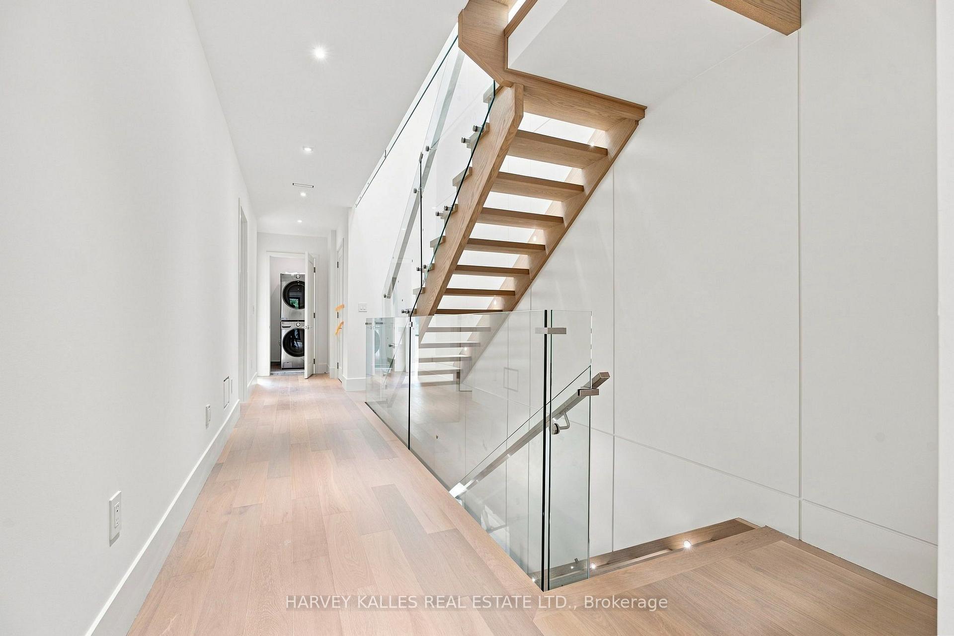 Photo 18 of 106 Heath Street W, Toronto, Yonge-St. Clair — HOMEH