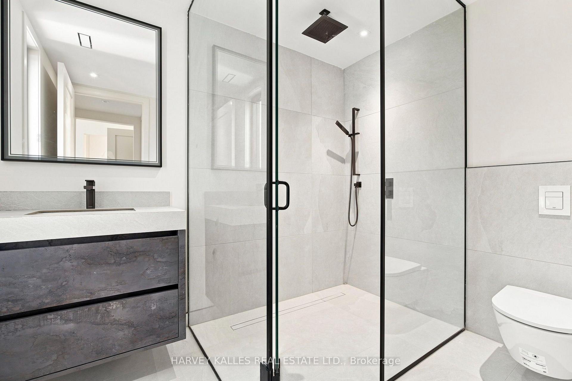 Photo 24 of 106 Heath Street W, Toronto, Yonge-St. Clair — HOMEH