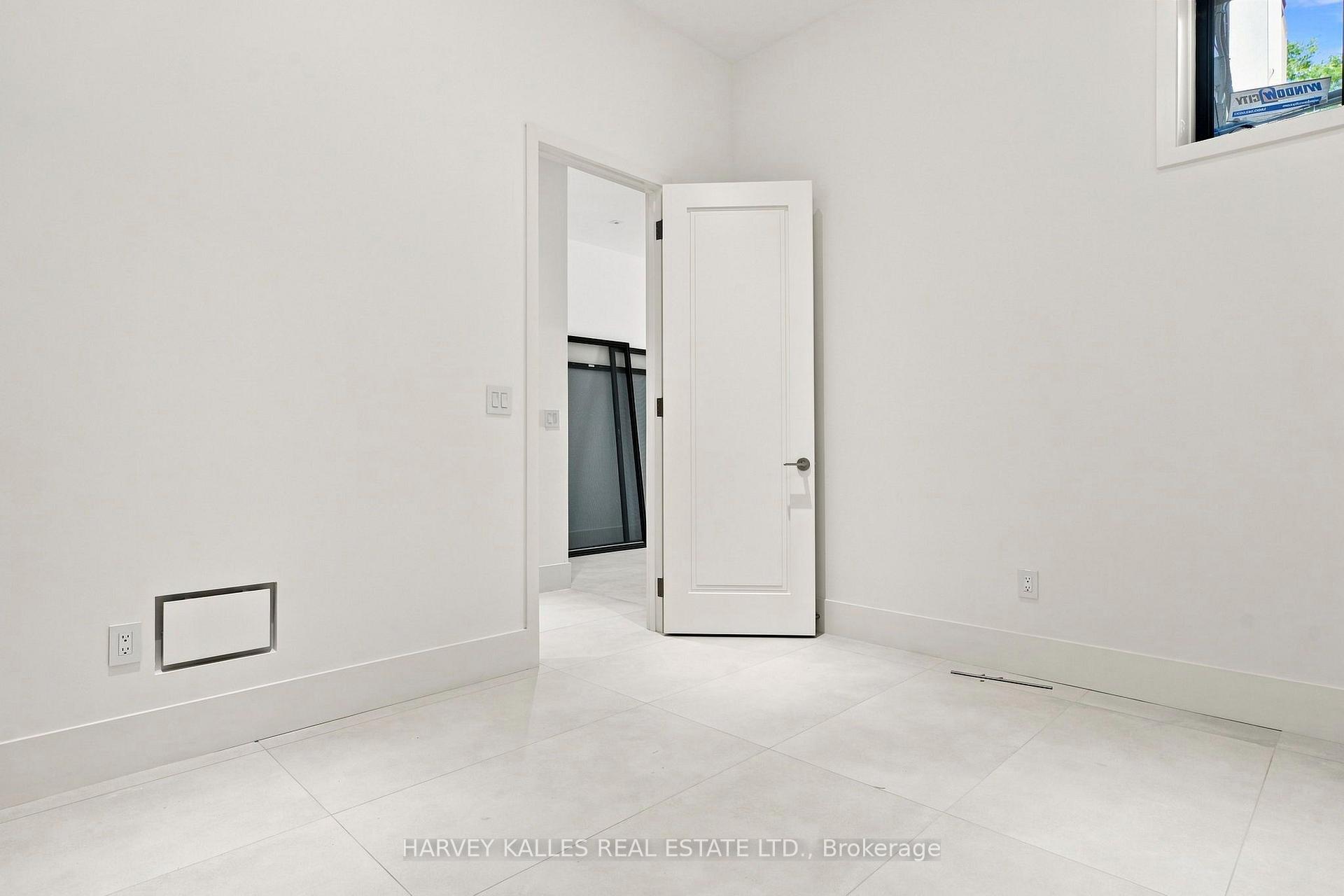 Photo 43 of 106 Heath Street W, Toronto, Yonge-St. Clair — HOMEH
