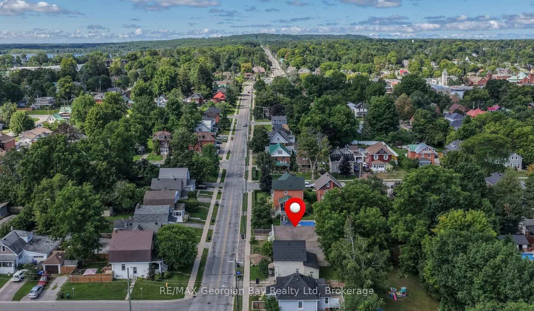Photo 32 of 382 Yonge Street, Midland — HOMEH