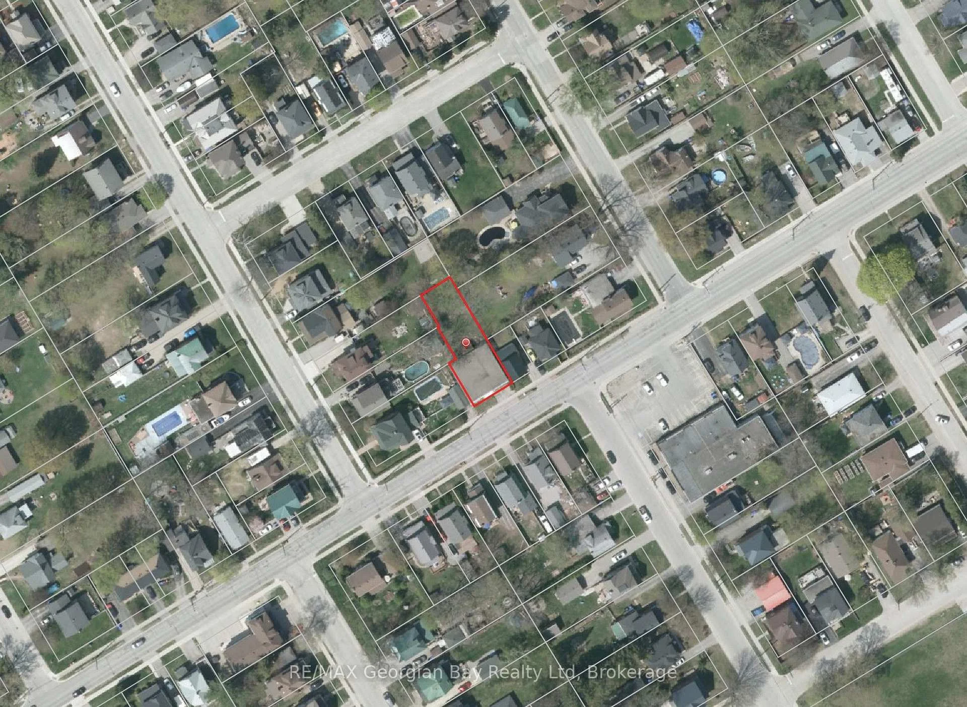 Photo 34 of 382 Yonge Street, Midland — HOMEH