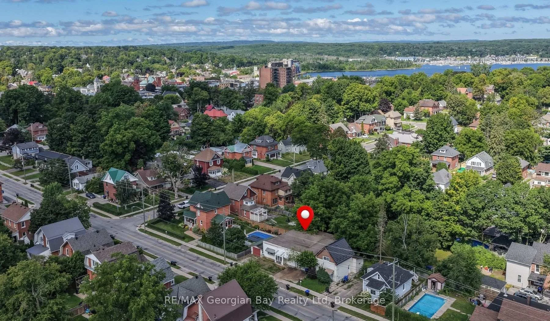 Photo 36 of 382 Yonge Street, Midland — HOMEH