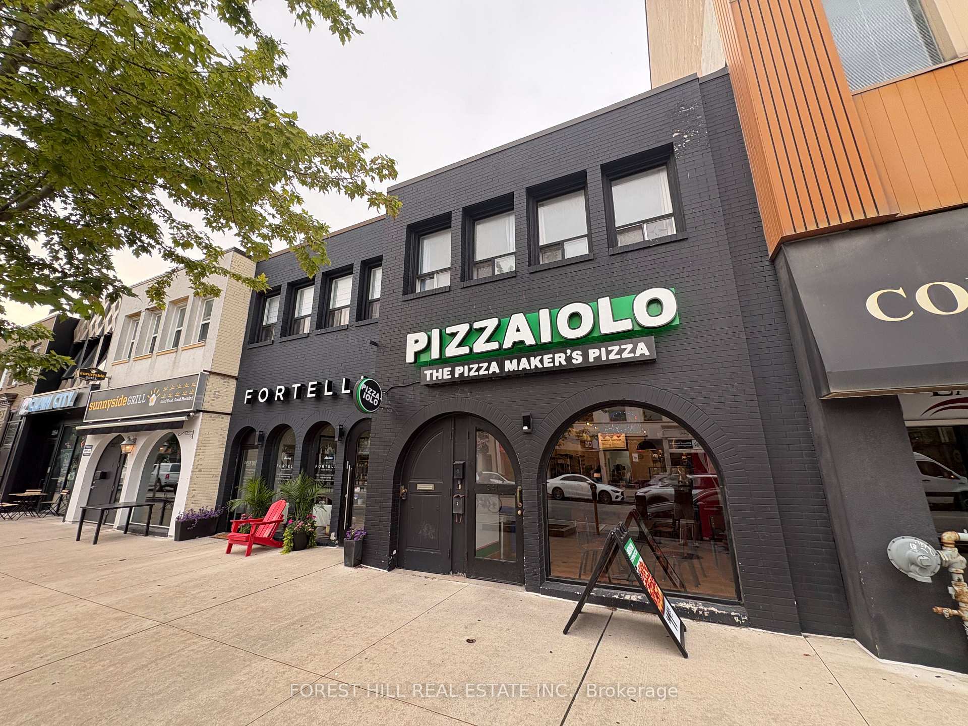 Front of Unit 1, 341 Lakeshore Road E