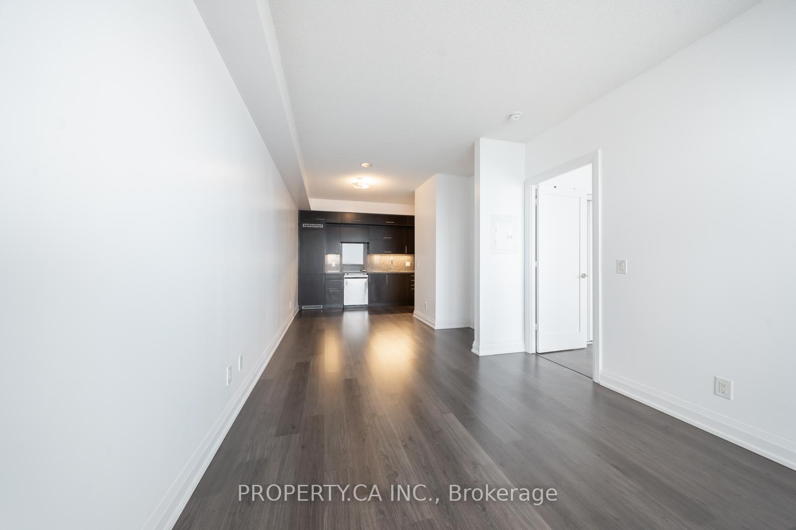 Photo 5 of Unit 4221, 5 Sheppard Avenue E, North York, Willowdale East — HOMEH