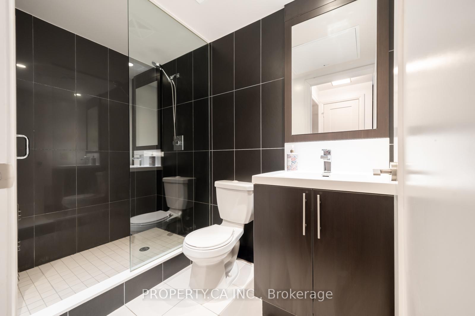 Photo 6 of Unit 4221, 5 Sheppard Avenue E, North York, Willowdale East — HOMEH