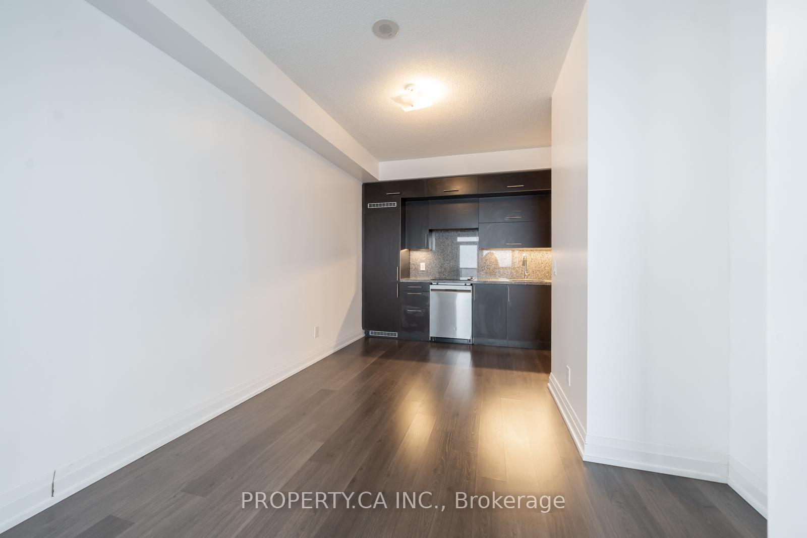 Photo 9 of Unit 4221, 5 Sheppard Avenue E, North York, Willowdale East — HOMEH