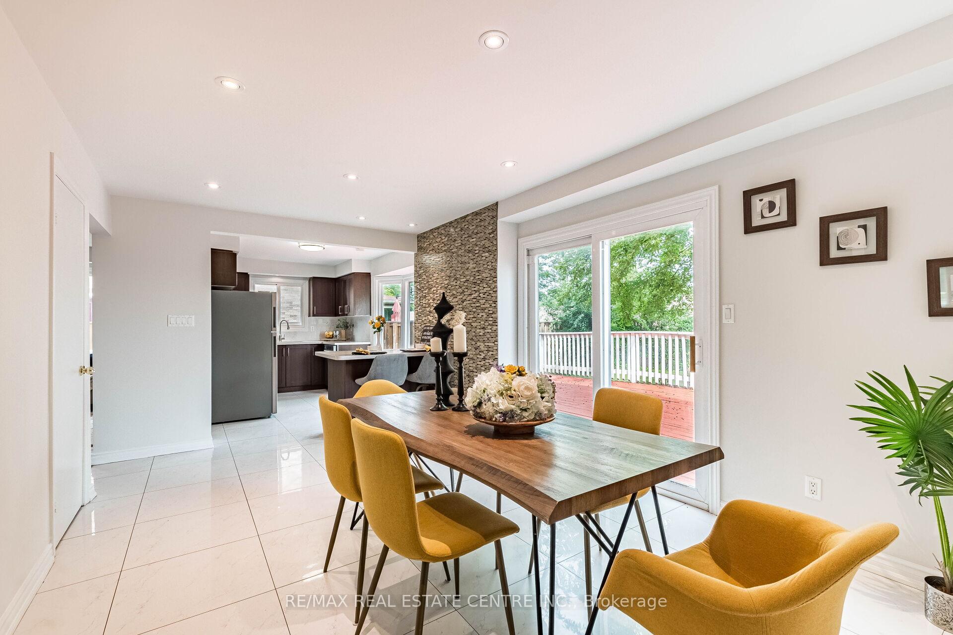 Photo 9 of 1124 Shagbark Crescent, Mississauga, Creditview — HOMEH