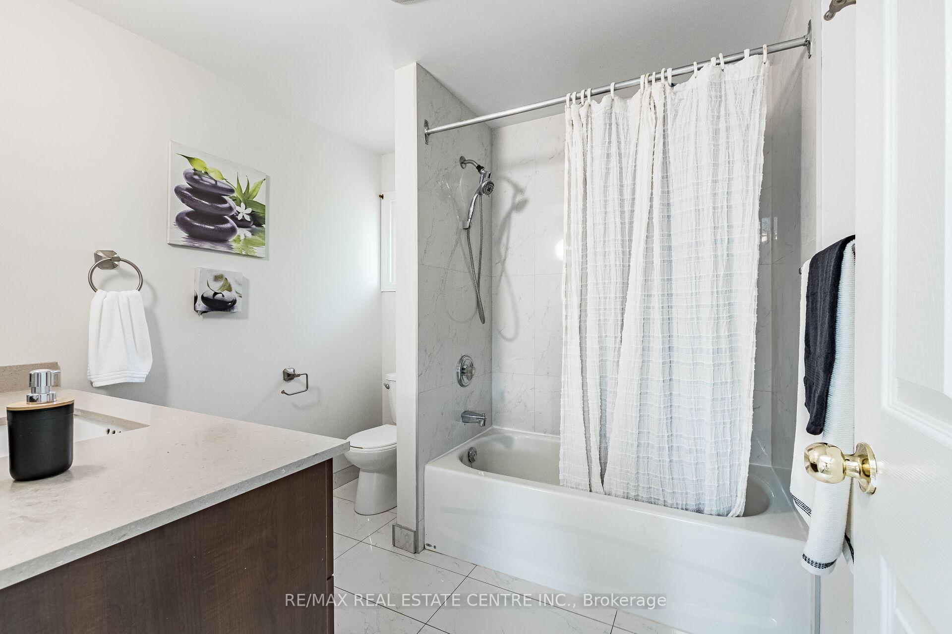 Photo 23 of 1124 Shagbark Crescent, Mississauga, Creditview — HOMEH
