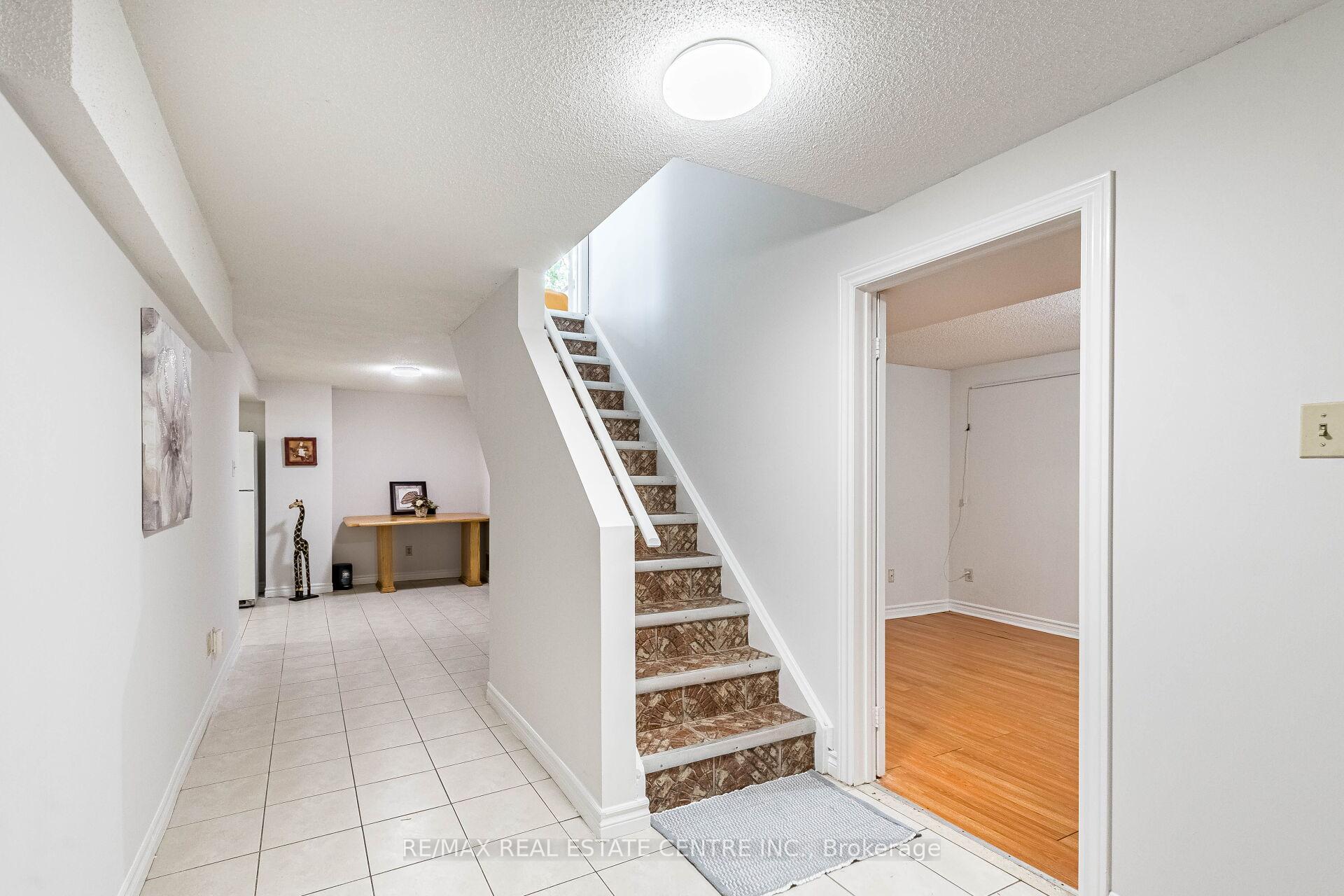 Photo 24 of 1124 Shagbark Crescent, Mississauga, Creditview — HOMEH