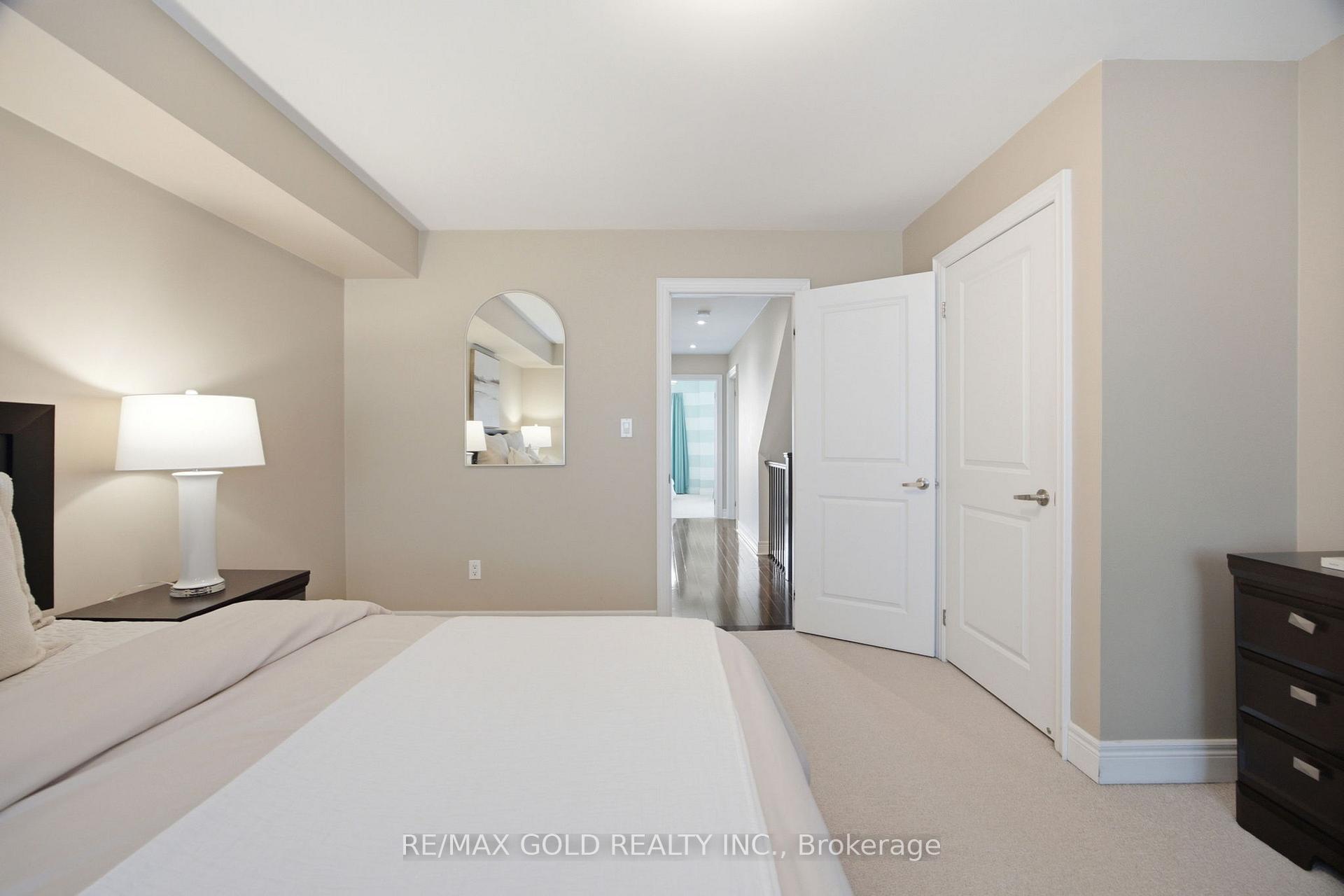 Photo 21 of 71 Cormier Heights, Etobicoke, Mimico — HOMEH