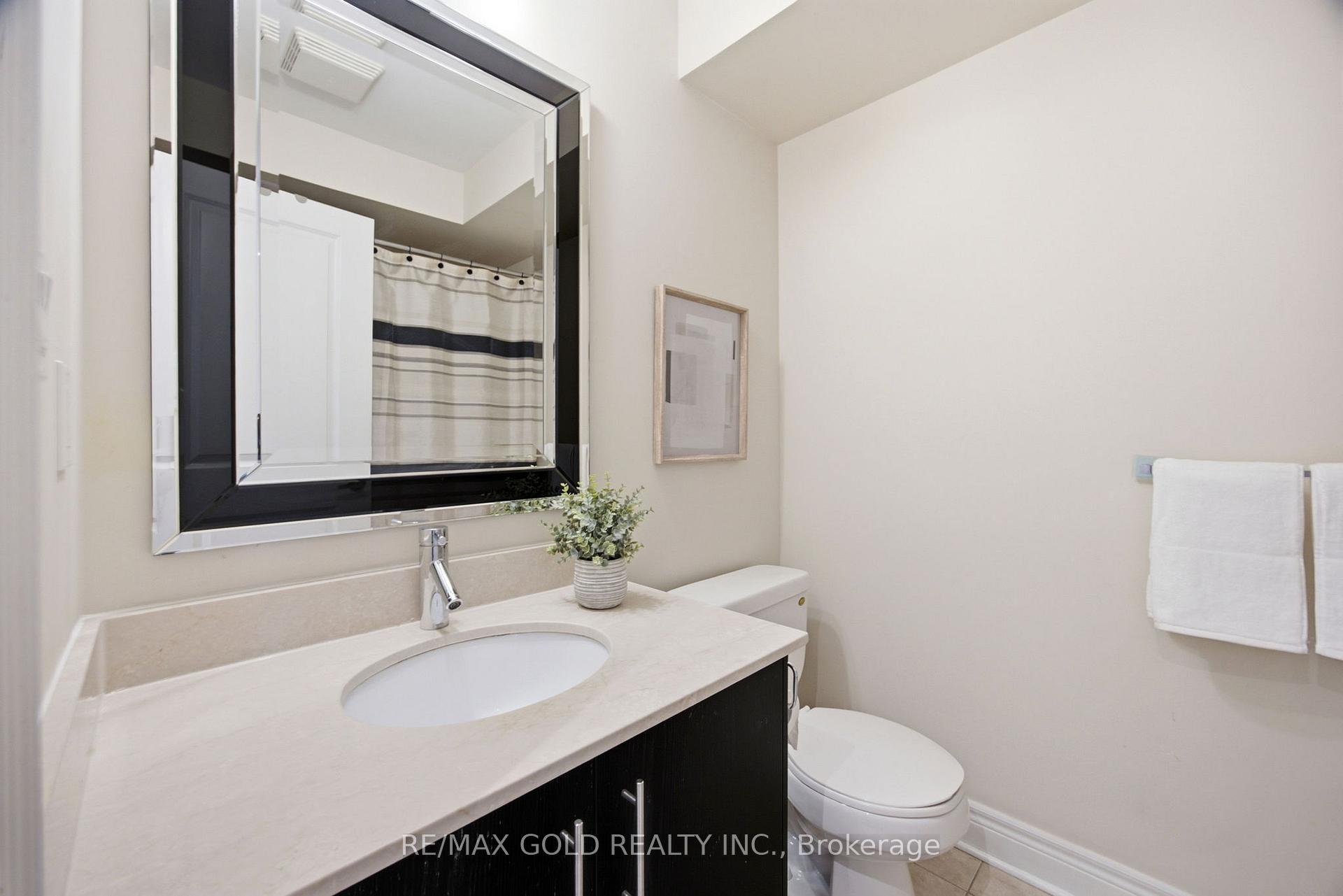 Photo 22 of 71 Cormier Heights, Etobicoke, Mimico — HOMEH