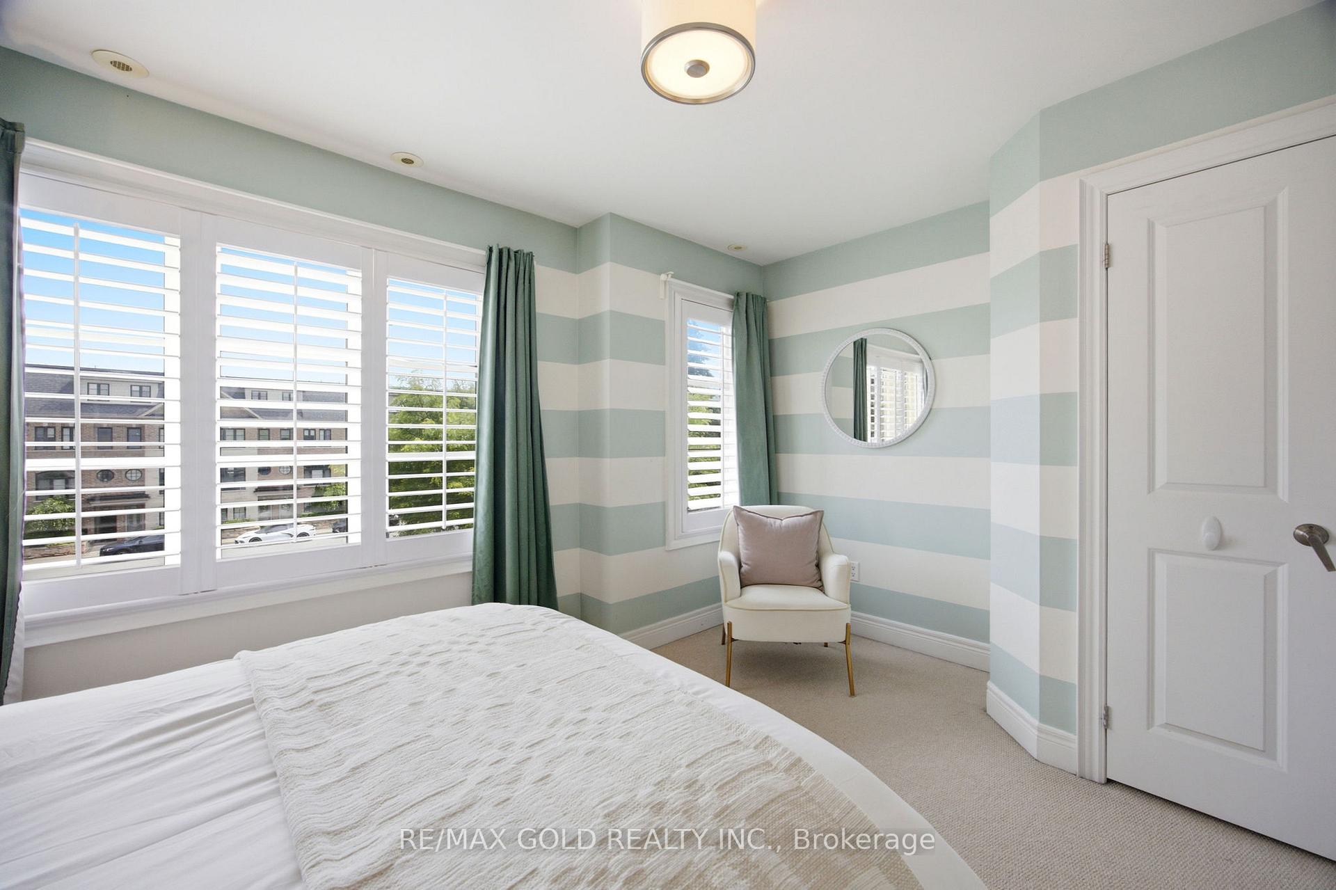 Photo 25 of 71 Cormier Heights, Etobicoke, Mimico — HOMEH