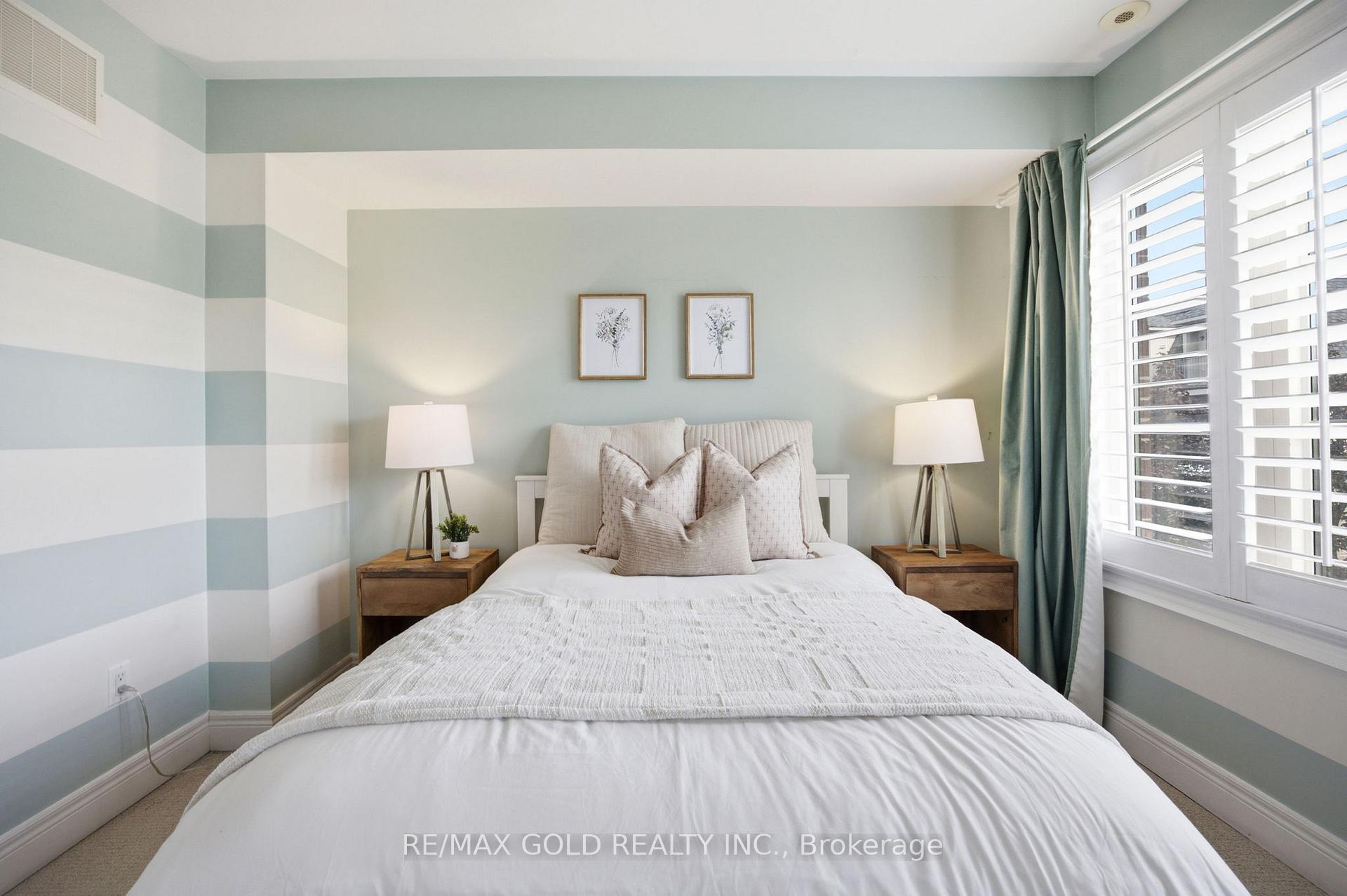 Photo 26 of 71 Cormier Heights, Etobicoke, Mimico — HOMEH