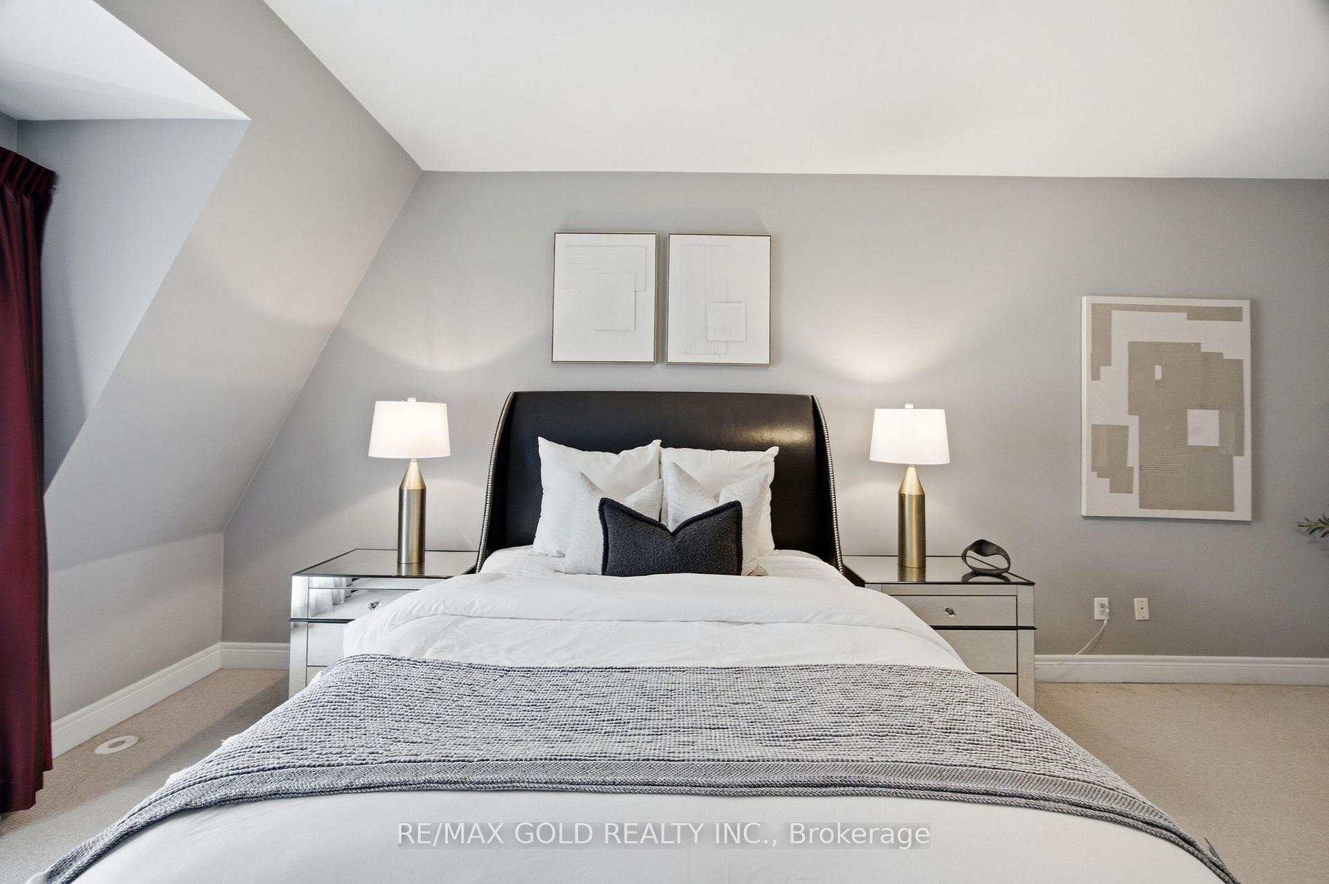Photo 28 of 71 Cormier Heights, Etobicoke, Mimico — HOMEH