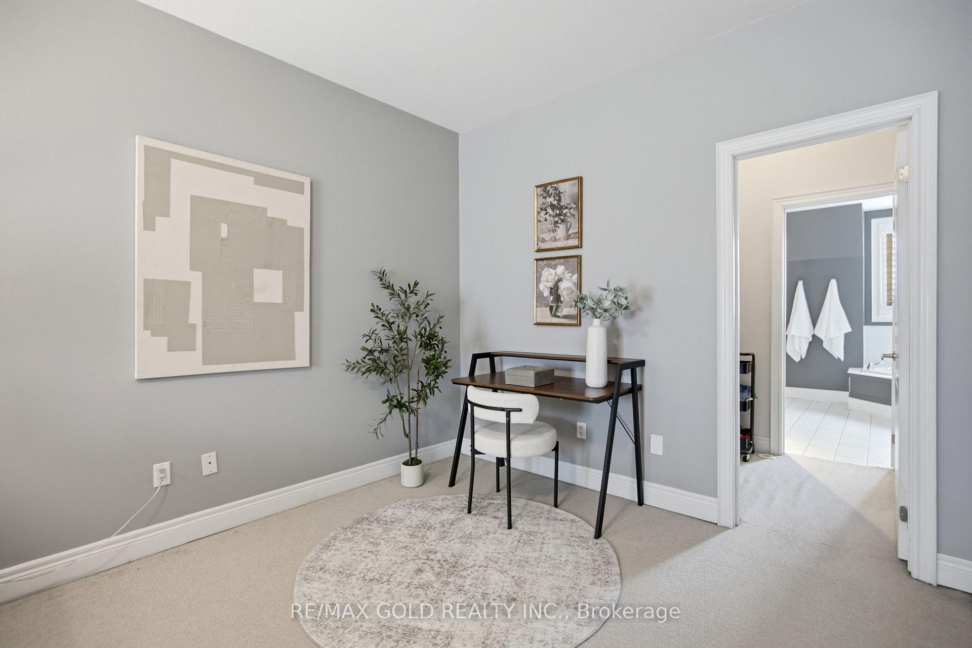 Photo 31 of 71 Cormier Heights, Etobicoke, Mimico — HOMEH
