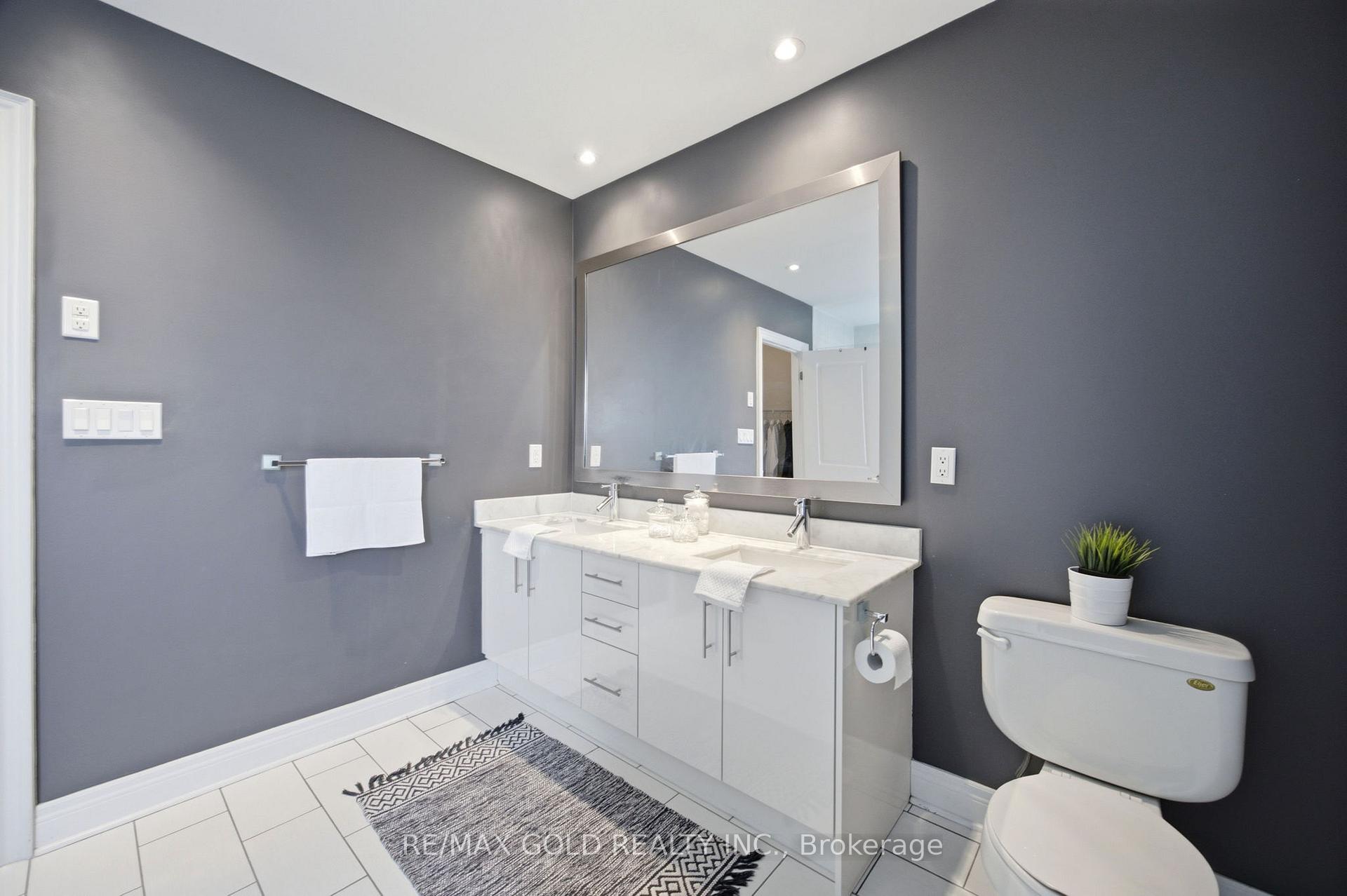 Photo 33 of 71 Cormier Heights, Etobicoke, Mimico — HOMEH