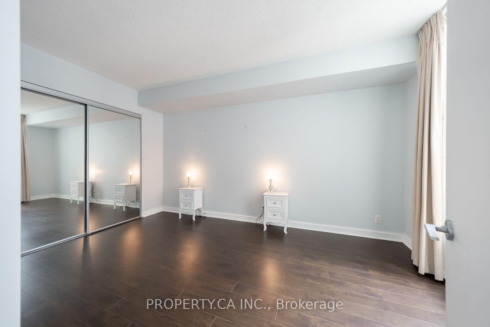 Photo 1 of Unit 401, 350 Wellington Street W, Toronto, Waterfront Communities — HOMEH