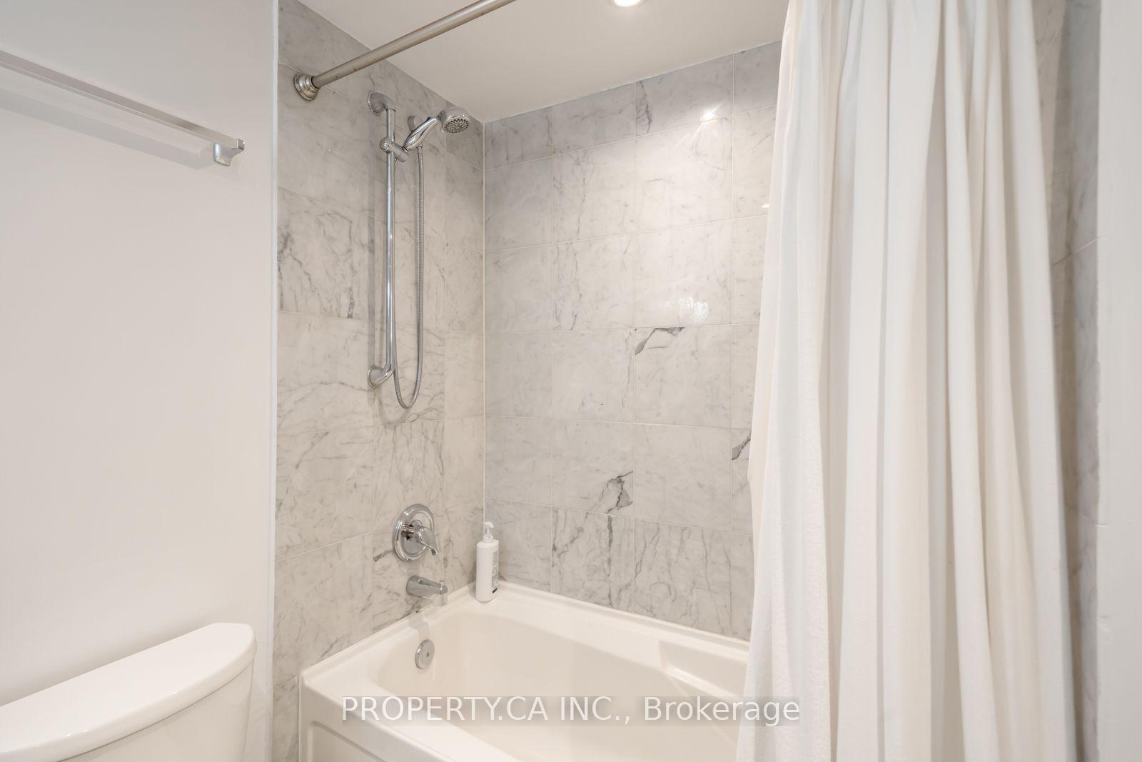 Photo 4 of Unit 401, 350 Wellington Street W, Toronto, Waterfront Communities — HOMEH