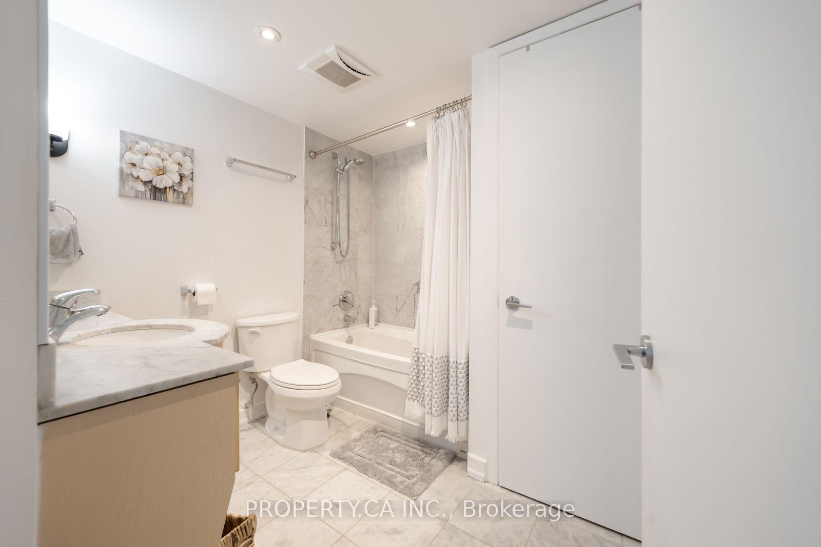 Photo 6 of Unit 401, 350 Wellington Street W, Toronto, Waterfront Communities — HOMEH