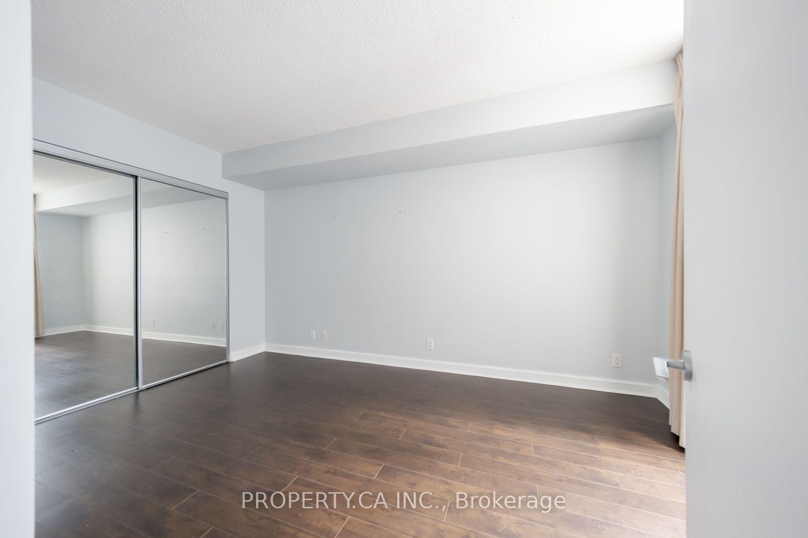 Photo 7 of Unit 401, 350 Wellington Street W, Toronto, Waterfront Communities — HOMEH