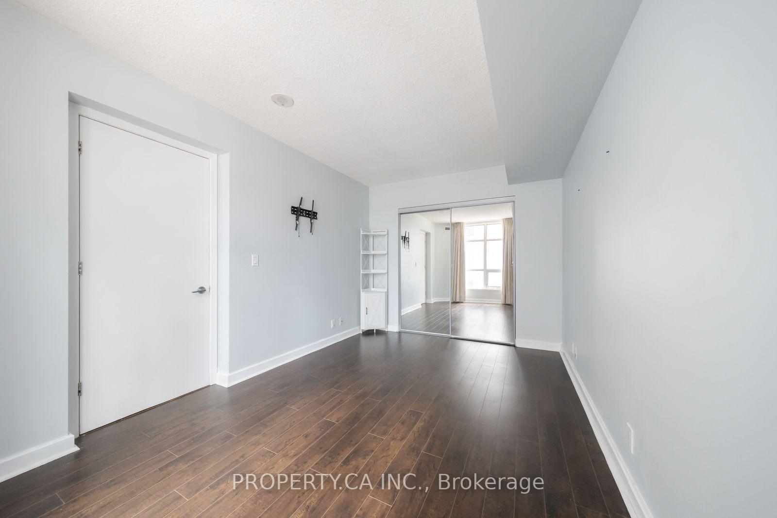 Photo 10 of Unit 401, 350 Wellington Street W, Toronto, Waterfront Communities — HOMEH