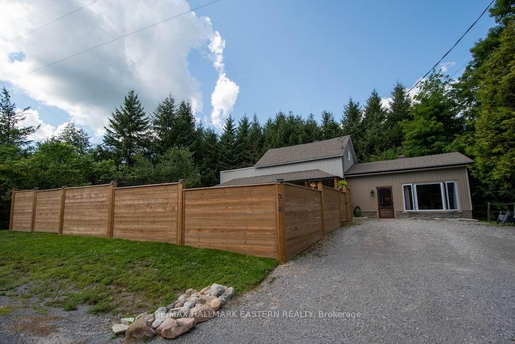 Photo 2 of 318 & 321 Caves Road, Douro-Dummer — HOMEH