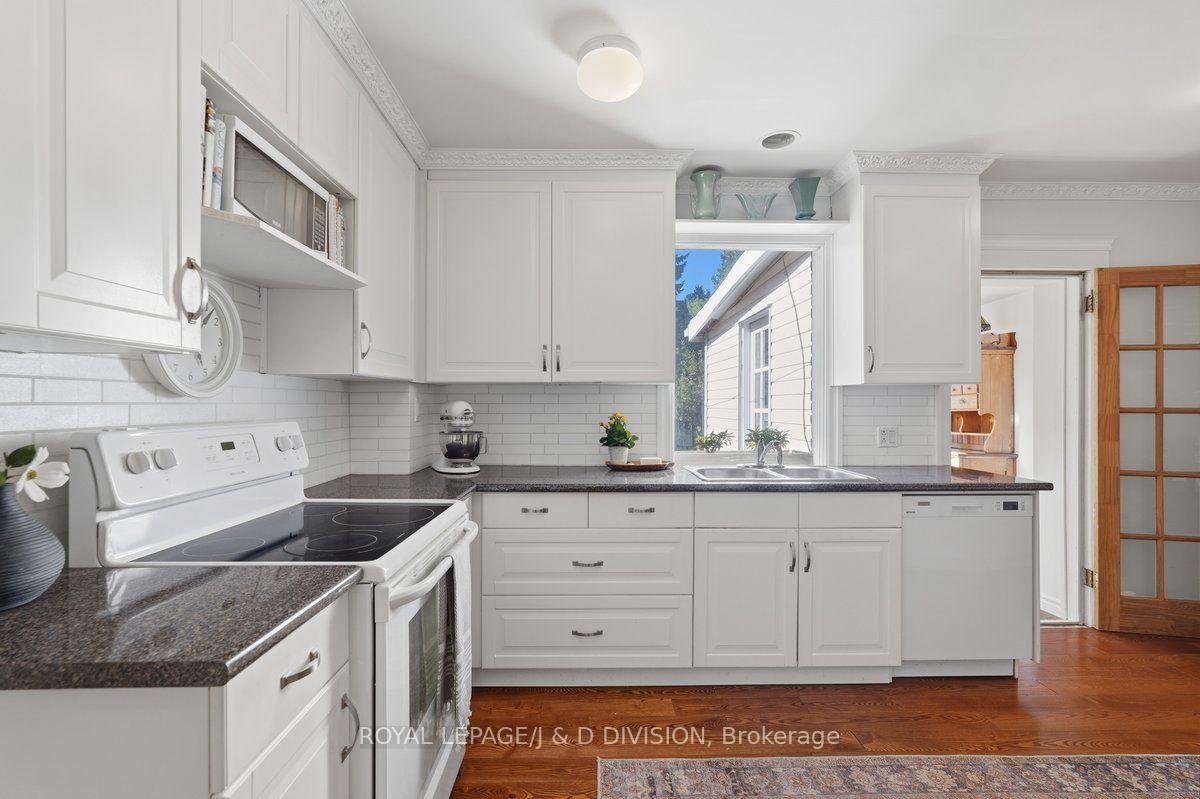 Photo 9 of 634 Millwood Road, Toronto, Mount Pleasant East — HOMEH