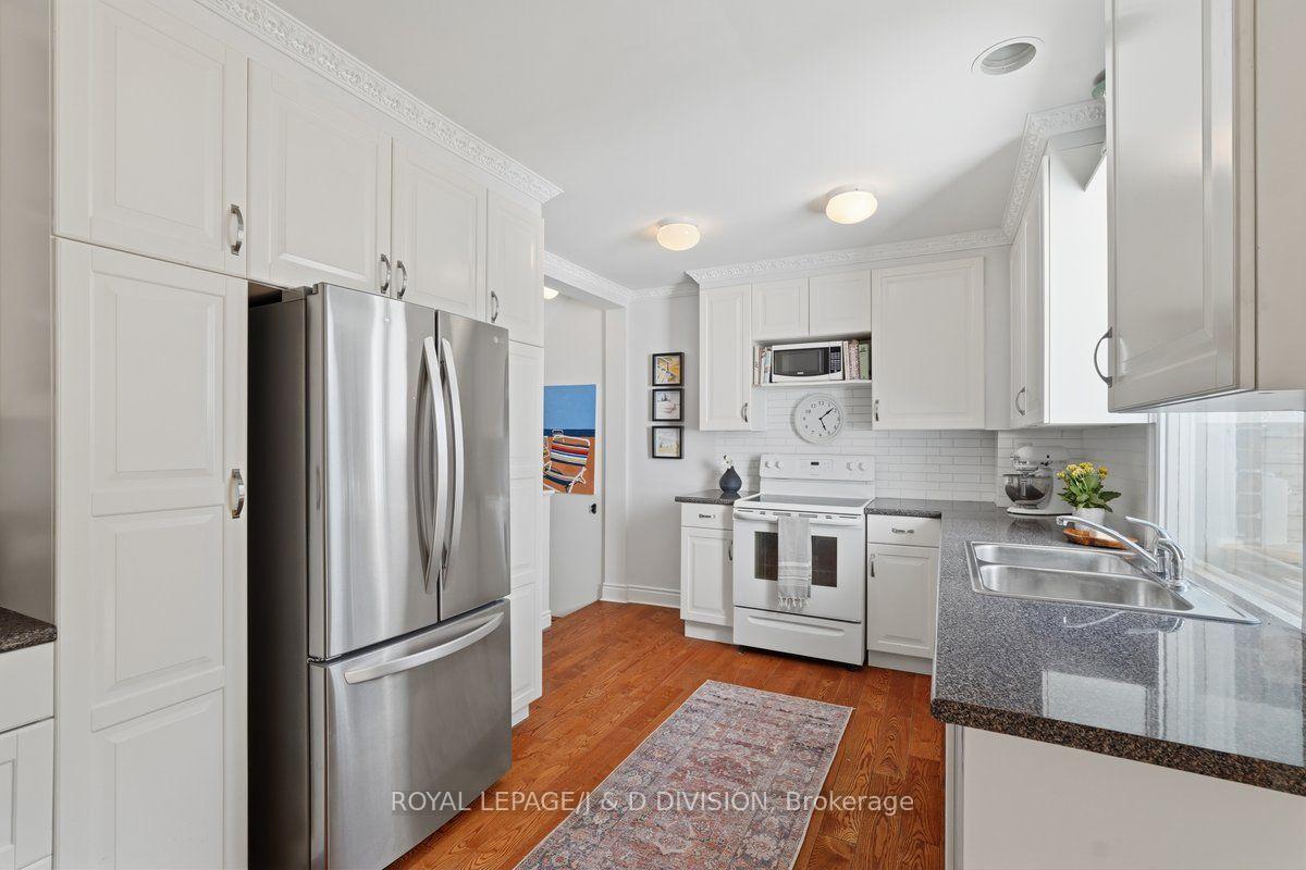 Photo 12 of 634 Millwood Road, Toronto, Mount Pleasant East — HOMEH