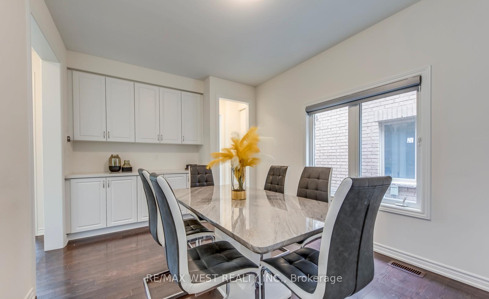 Photo 28 of 286 Danny Wheeler Boulevard, Georgina, Keswick North — HOMEH