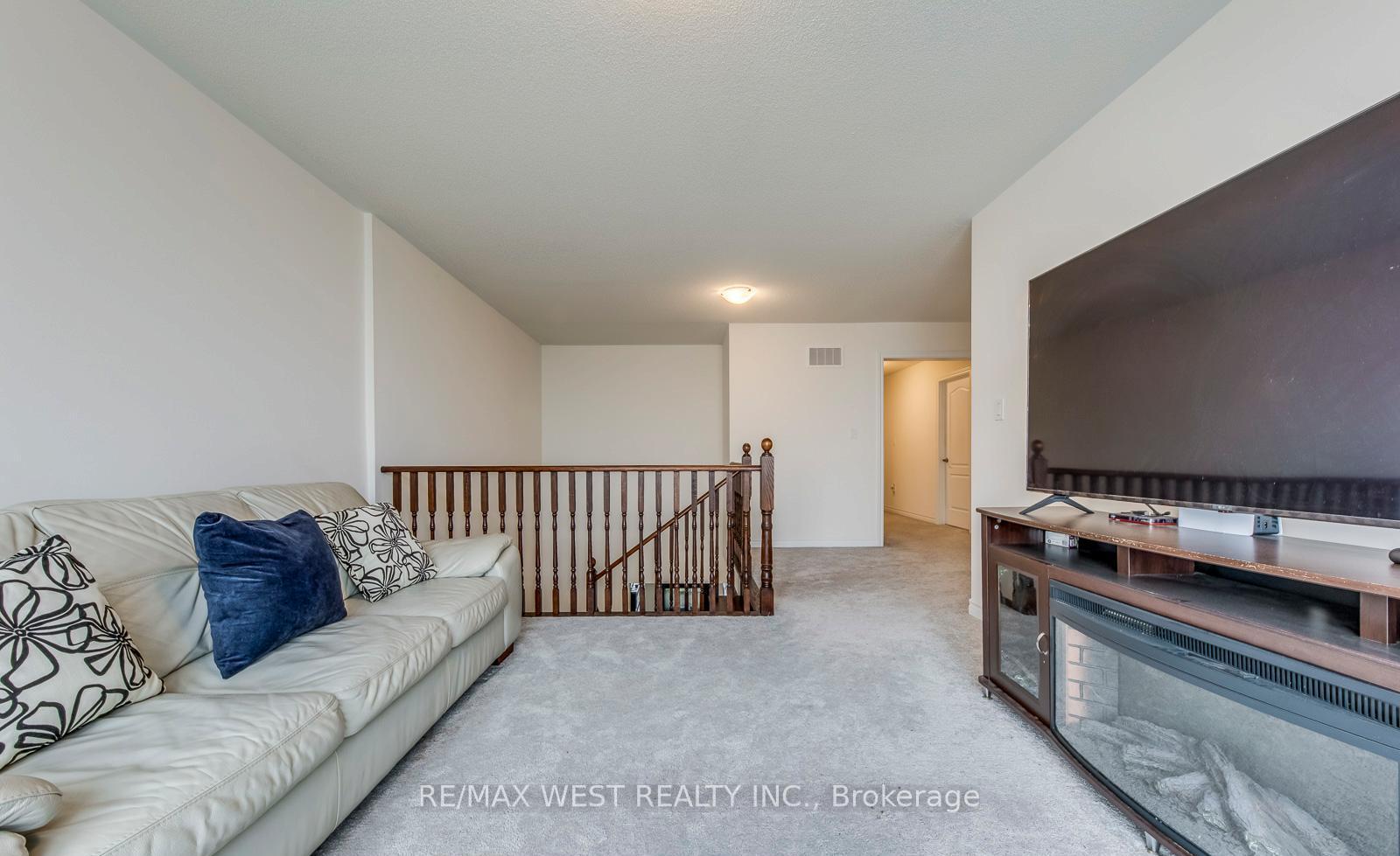 Photo 33 of 286 Danny Wheeler Boulevard, Georgina, Keswick North — HOMEH