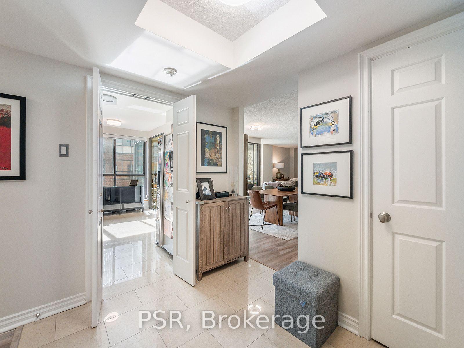 Photo 5 of Unit 602, 164 Cumberland Street, Toronto, The Annex — HOMEH