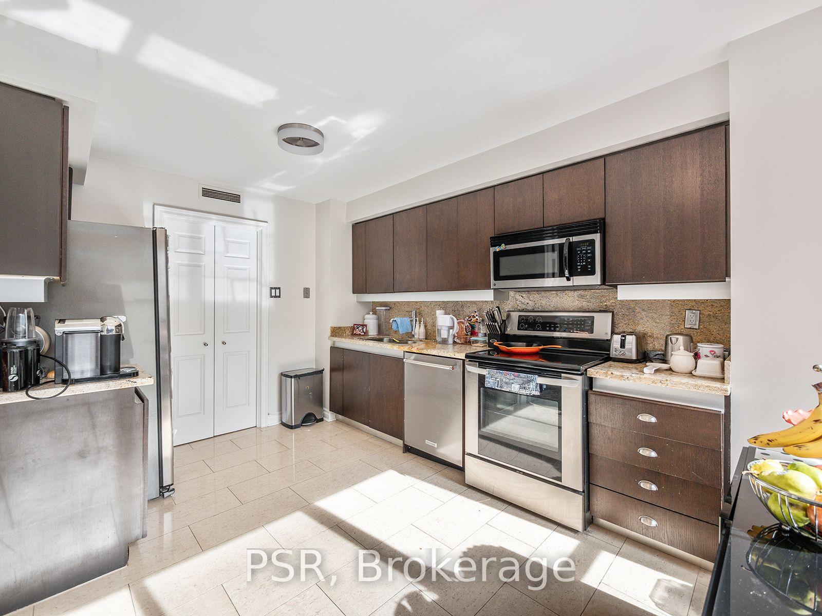Photo 16 of Unit 602, 164 Cumberland Street, Toronto, The Annex — HOMEH