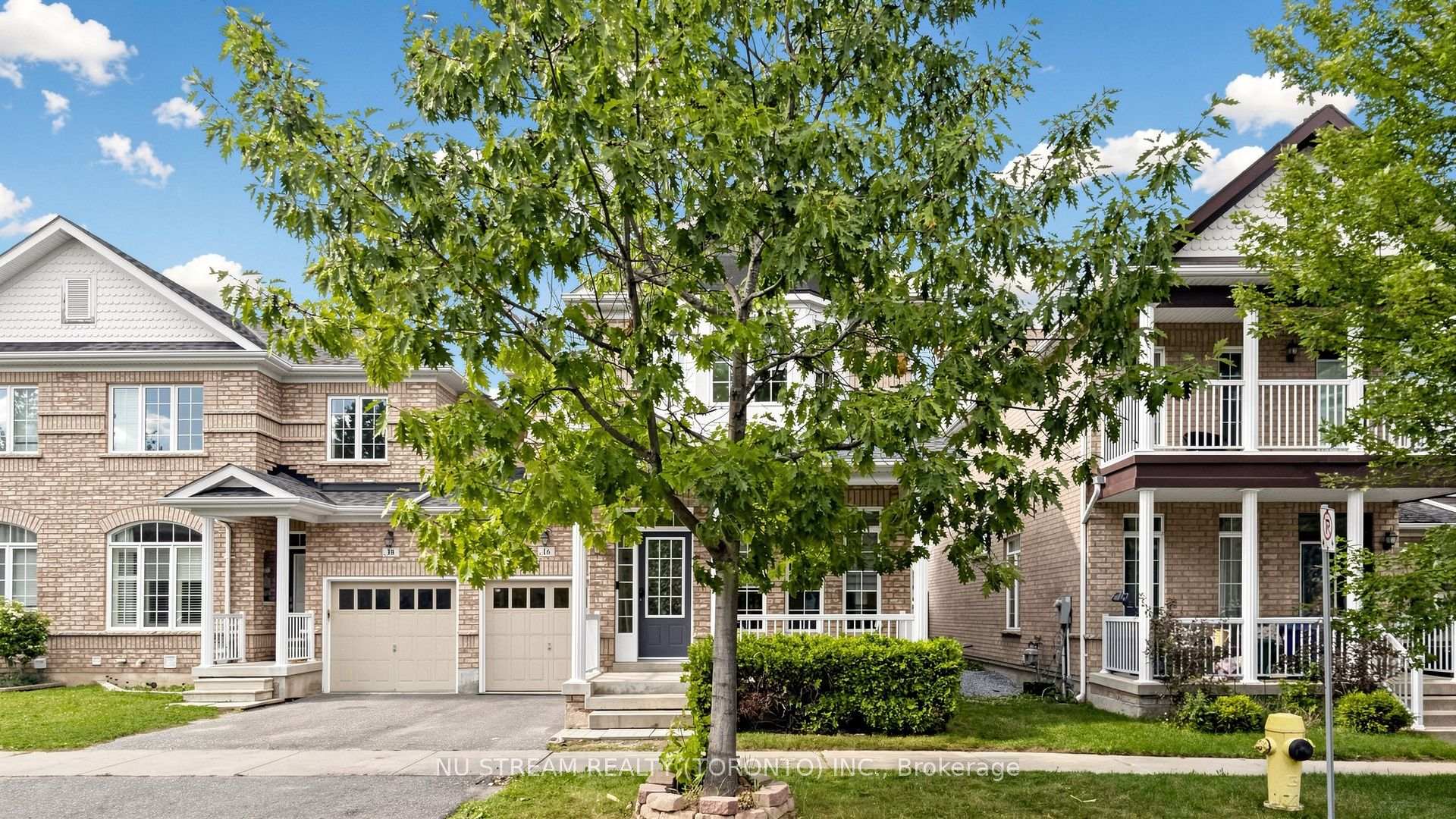 Photo 2 of 16 Radmore Place, Markham, Box Grove — HOMEH