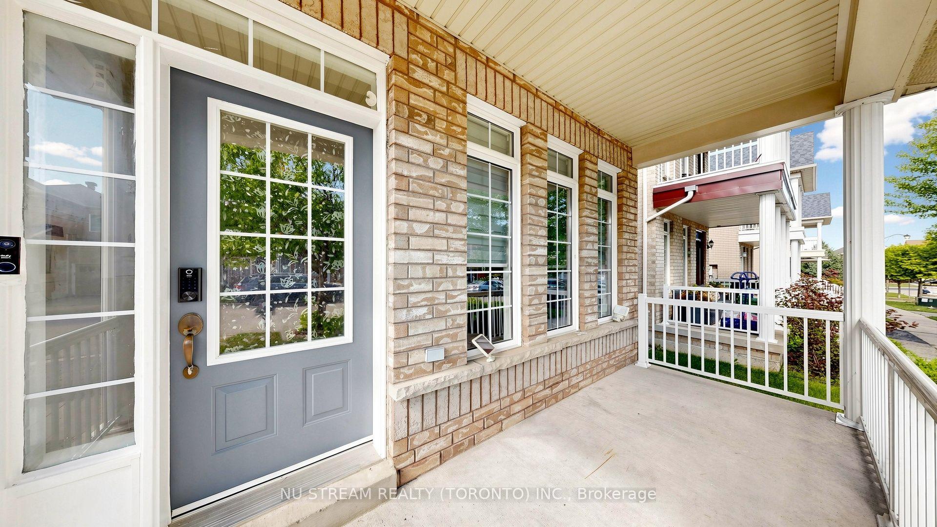 Photo 4 of 16 Radmore Place, Markham, Box Grove — HOMEH