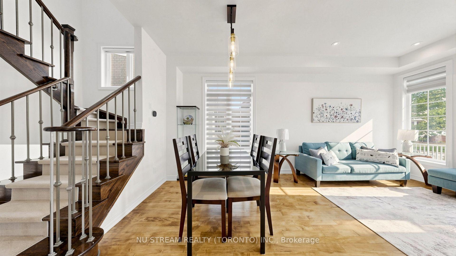 Photo 11 of 16 Radmore Place, Markham, Box Grove — HOMEH