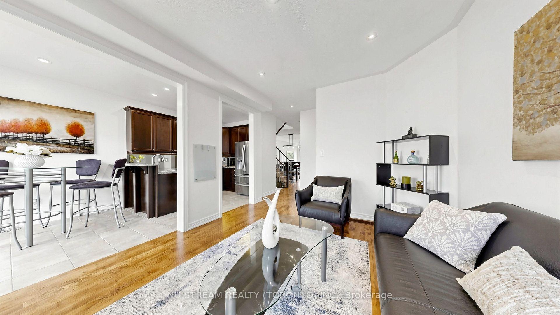 Photo 18 of 16 Radmore Place, Markham, Box Grove — HOMEH