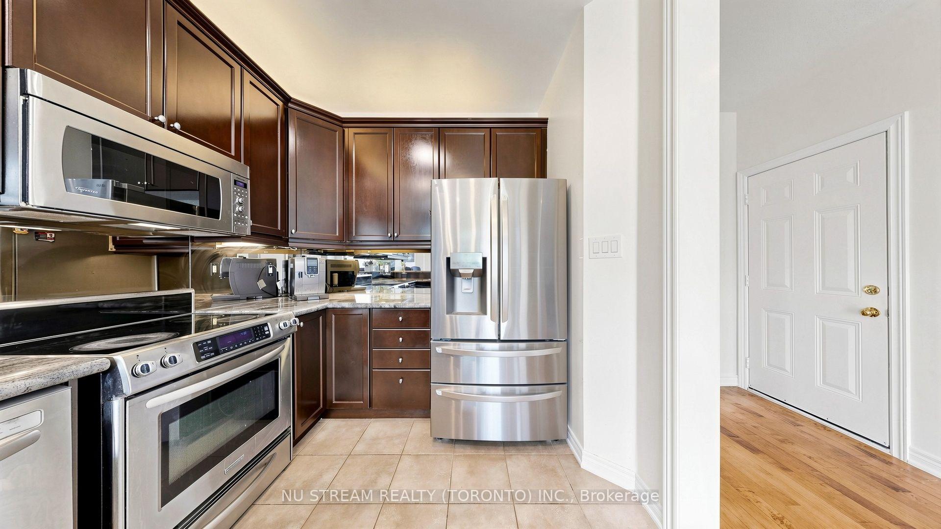 Photo 21 of 16 Radmore Place, Markham, Box Grove — HOMEH