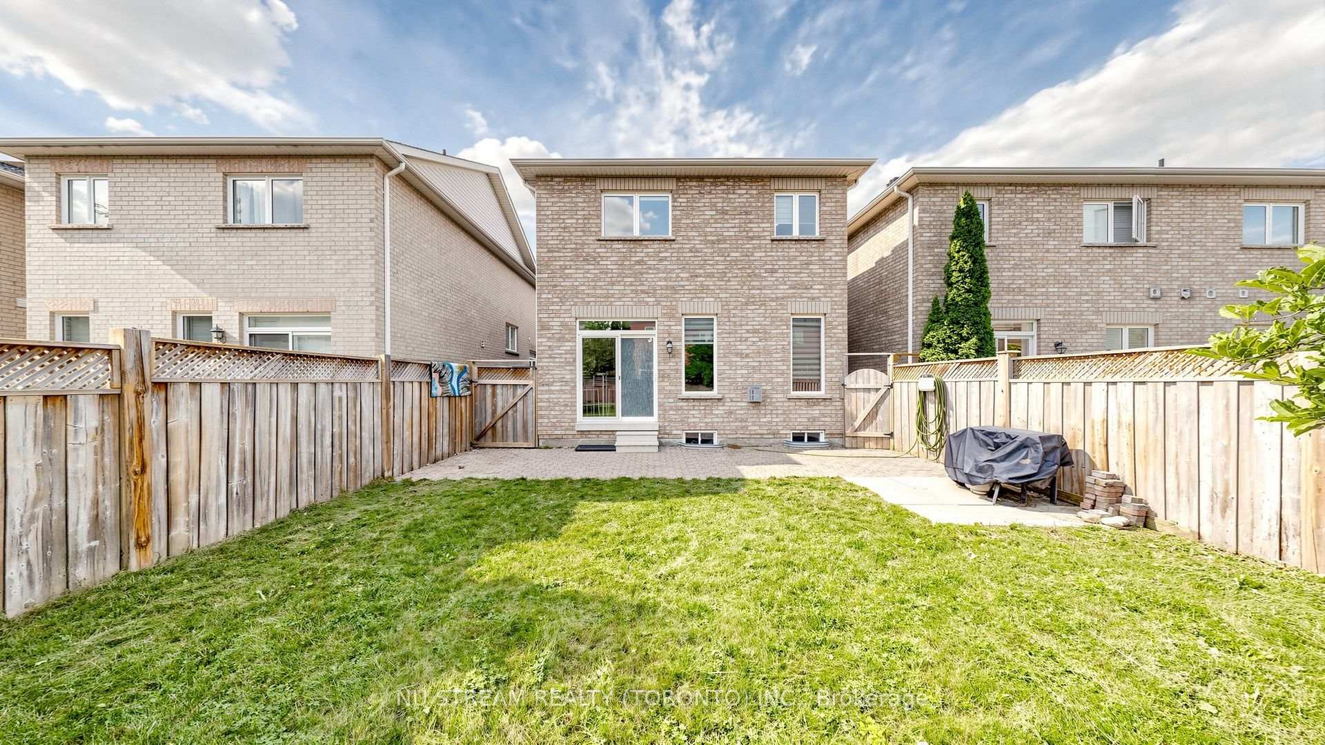 Photo 43 of 16 Radmore Place, Markham, Box Grove — HOMEH