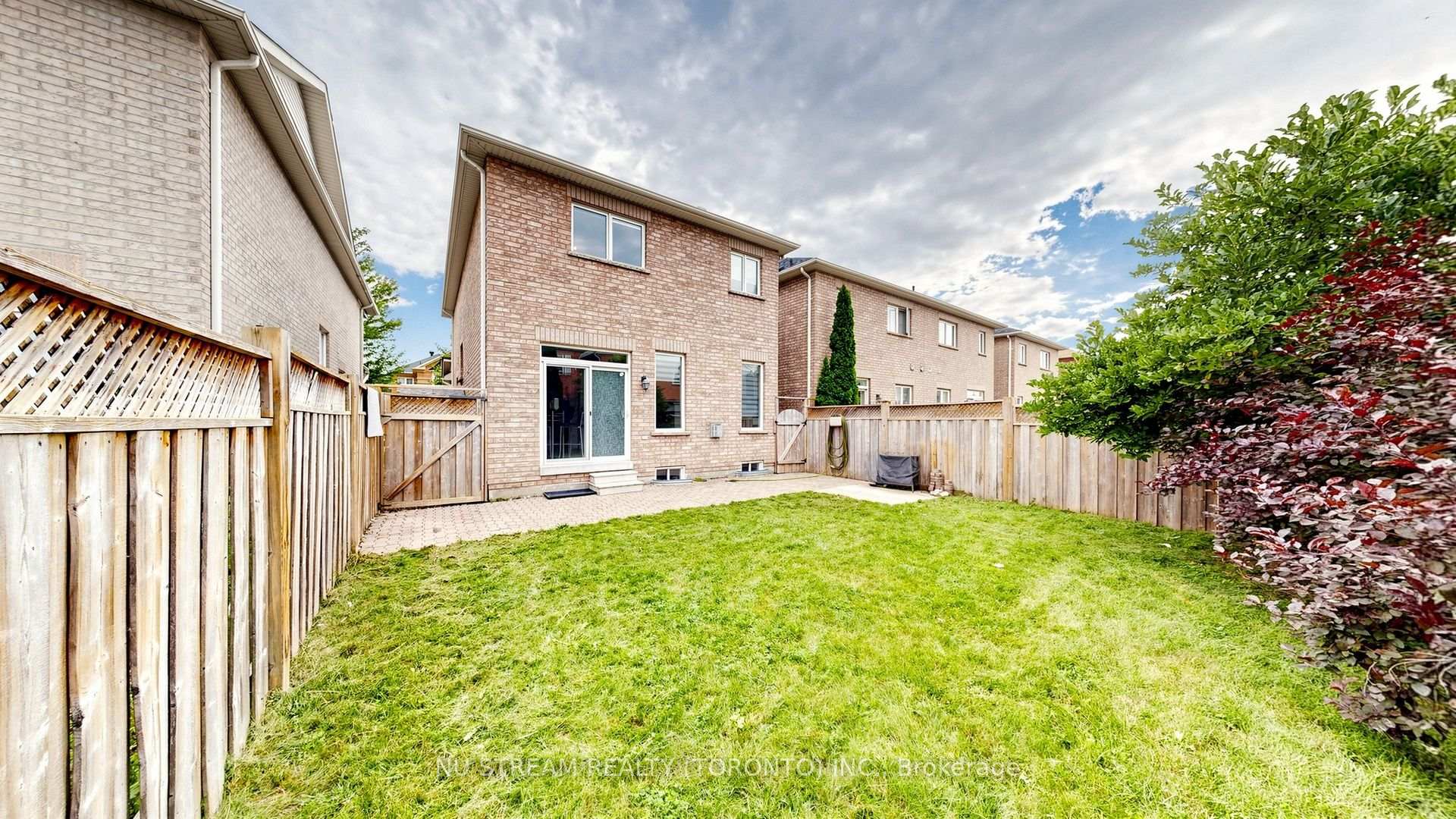Photo 44 of 16 Radmore Place, Markham, Box Grove — HOMEH