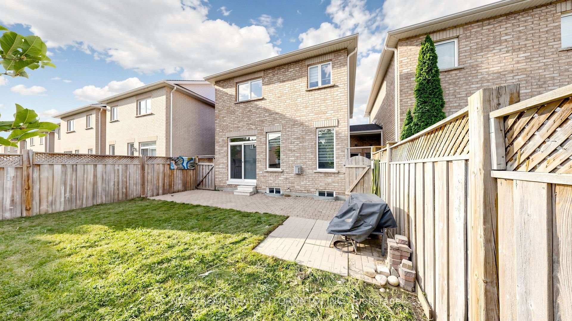 Photo 45 of 16 Radmore Place, Markham, Box Grove — HOMEH