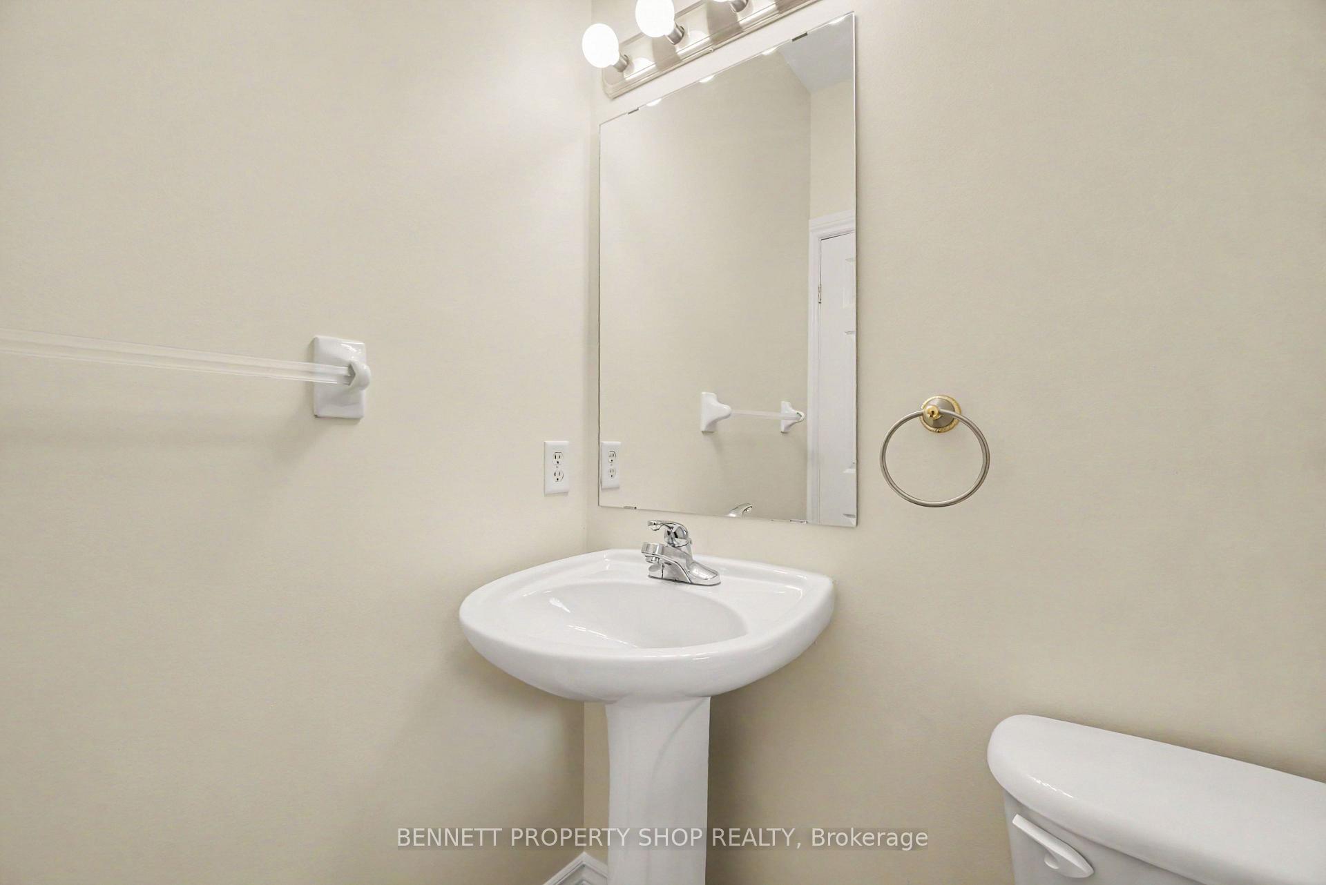 Photo 15 of 39 Foulis Crescent, Ottawa, Kanata - Katimavik — HOMEH