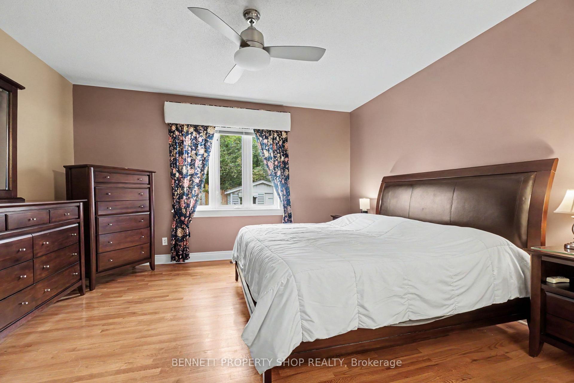 Photo 16 of 39 Foulis Crescent, Ottawa, Kanata - Katimavik — HOMEH