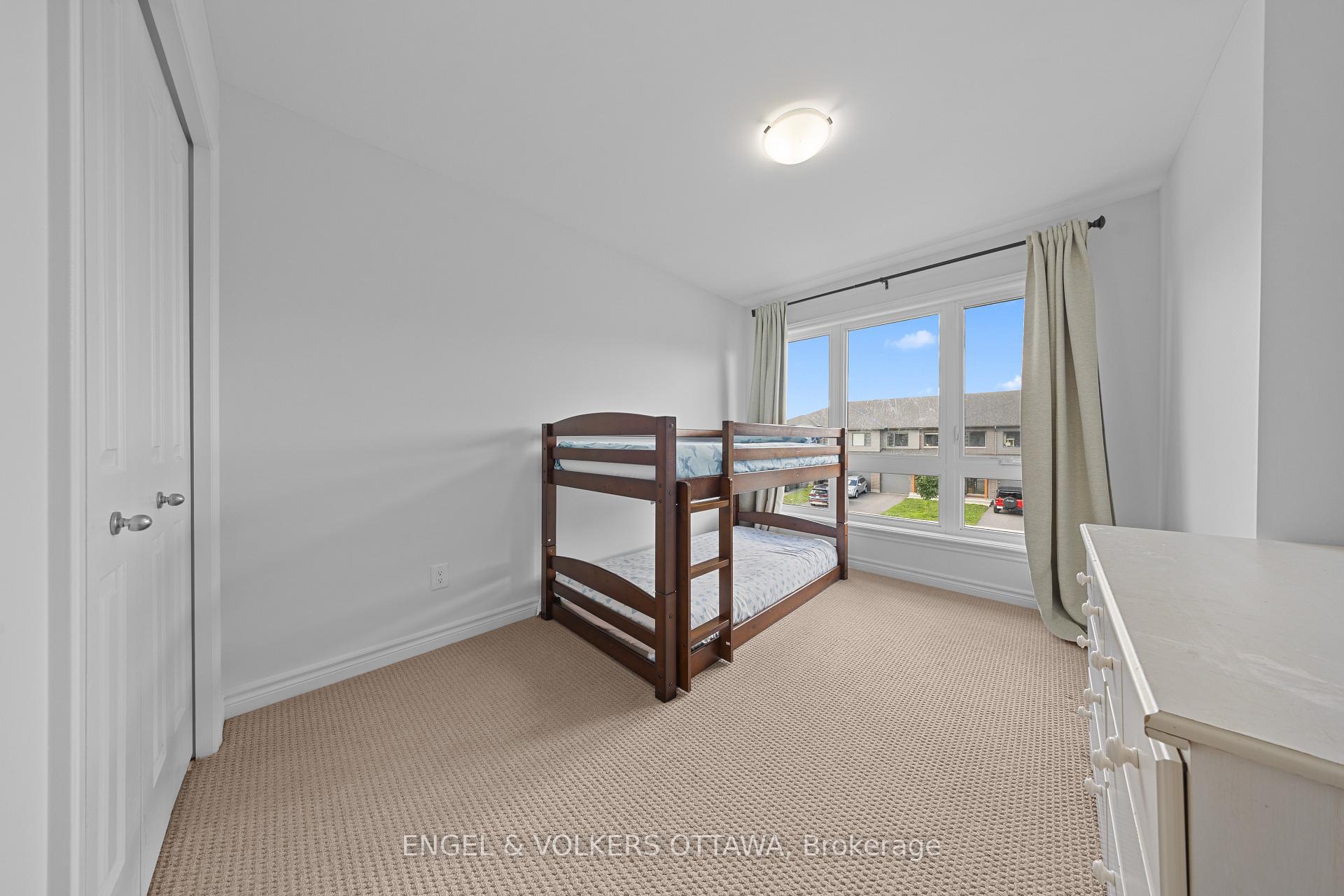 Photo 23 of 519 Borbridge Avenue, Ottawa, Riverside South/Gloucester Glen — HOMEH