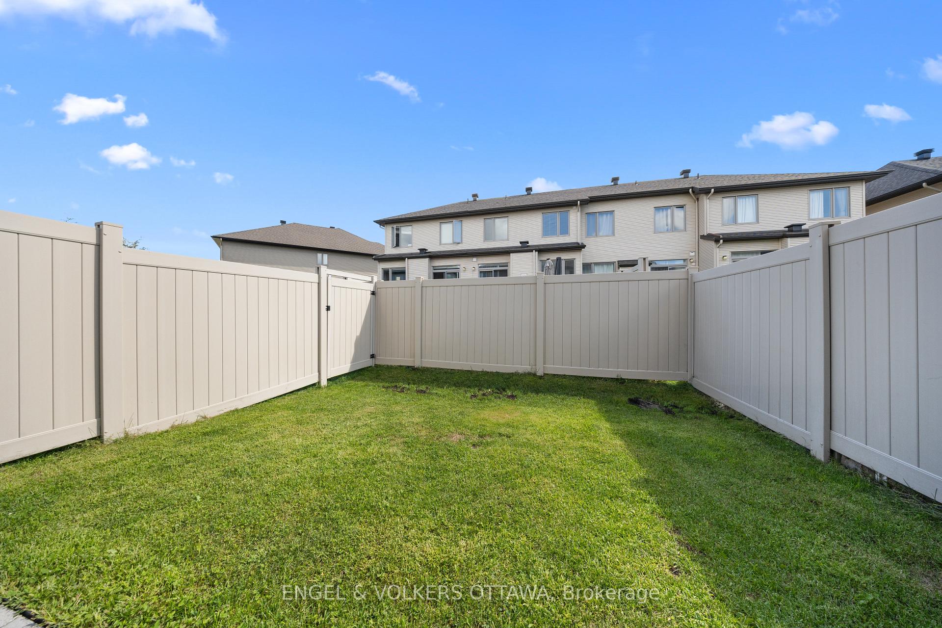 Photo 29 of 519 Borbridge Avenue, Ottawa, Riverside South/Gloucester Glen — HOMEH